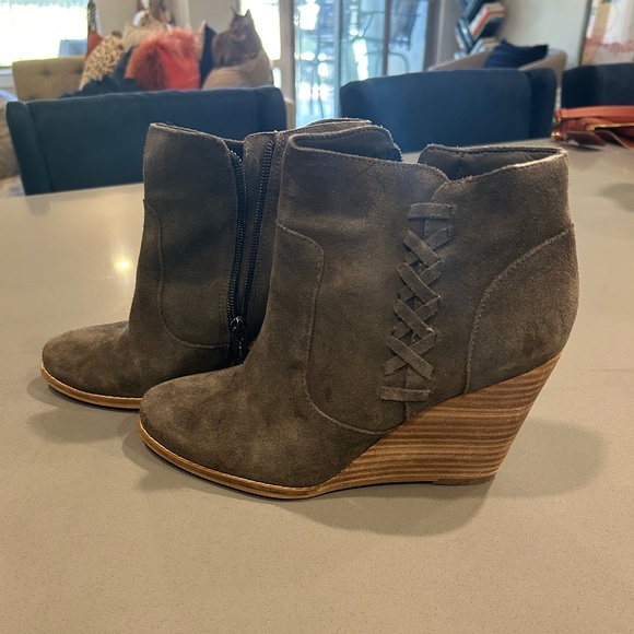 Jessica Simpson Gray Wedge Booties - Picture 1 of 2